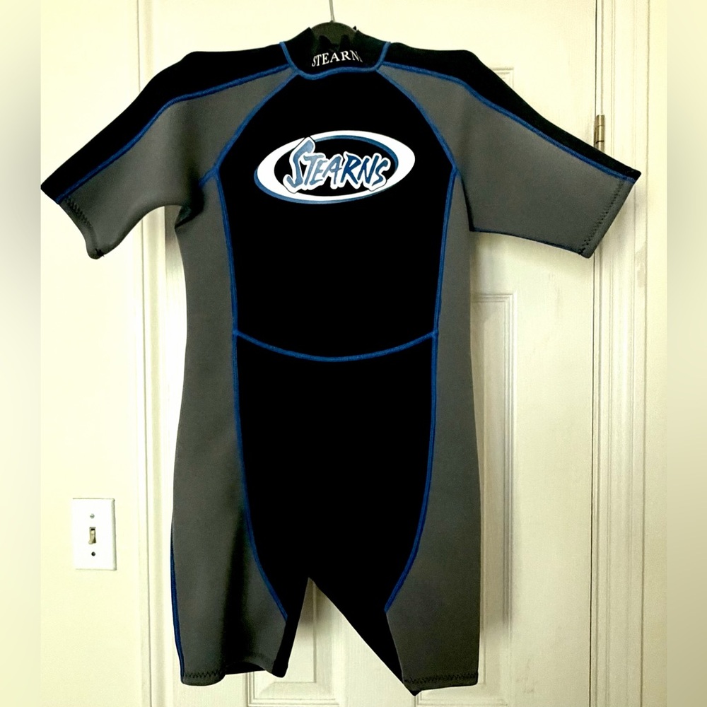 Unisex Shorty Wetsuit - Black & Gray with Blue Trim